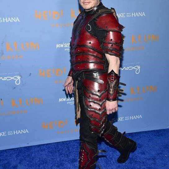 Fresh off Twitter acquisition, Musk suits up for Halloween